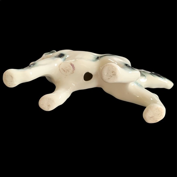 Vintage Ceramic Dog Figurine - Picture 3 of 3